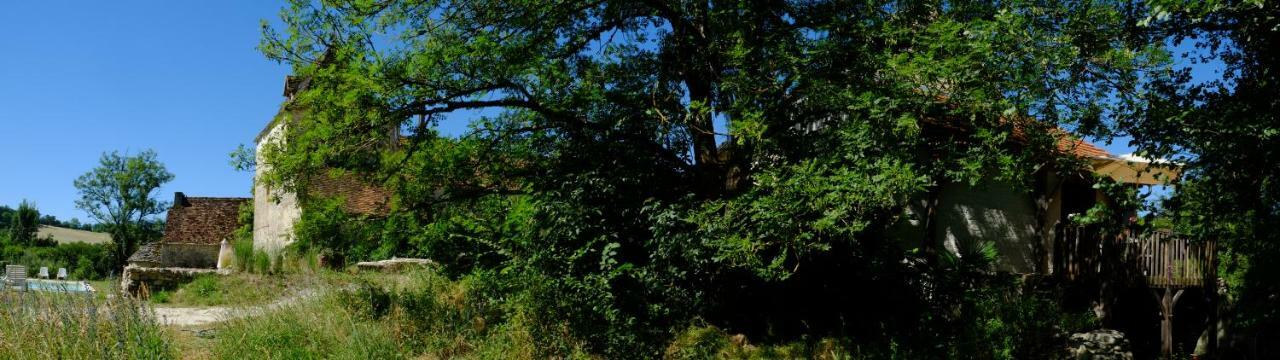 Roquedure Farm Bed & Breakfast Montfaucon (Lot)